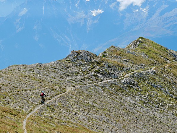 Caro sur le chemin du Portail de Fully